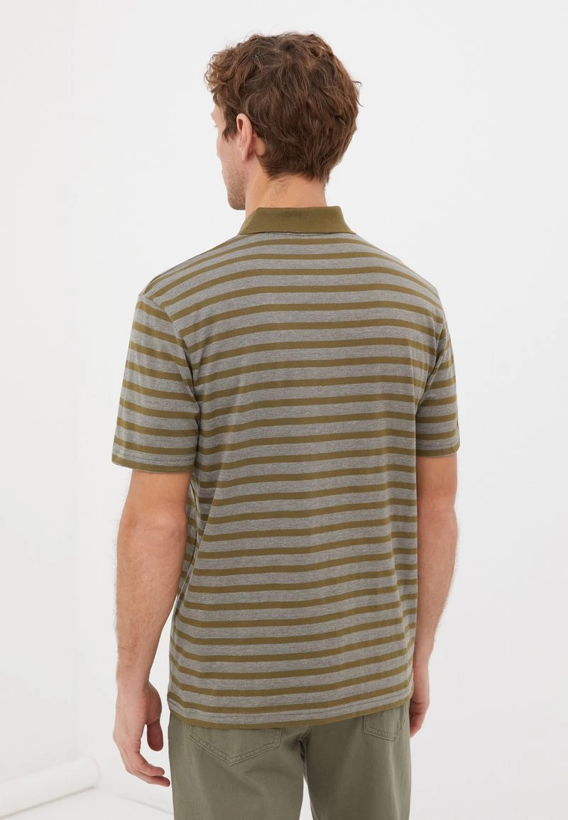 Finn Flare Poloshirt - Dark Green | Herren 5 Finn Flare Poloshirt - Dark Green | Herren – Bild 3