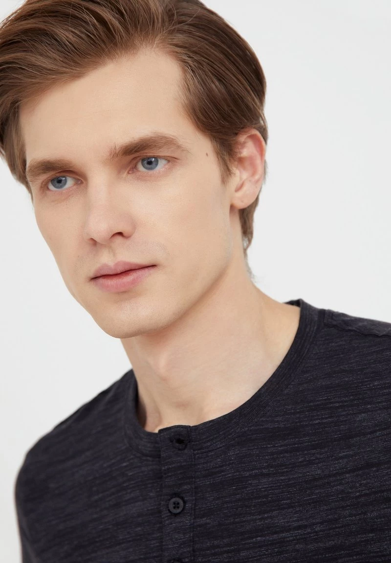 Finn Flare Herren T-Shirt Basic - Black 7 Finn Flare Herren T-Shirt Basic - Black – Bild 5