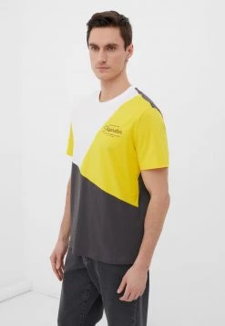 Finn Flare KURZARM - T-Shirt Print - Yellow | Herren 11 Finn Flare KURZARM - T-Shirt Print - Yellow | Herren -Finn Flare Verkaufsladen 16842de5685846d48dea9c0bc6639410