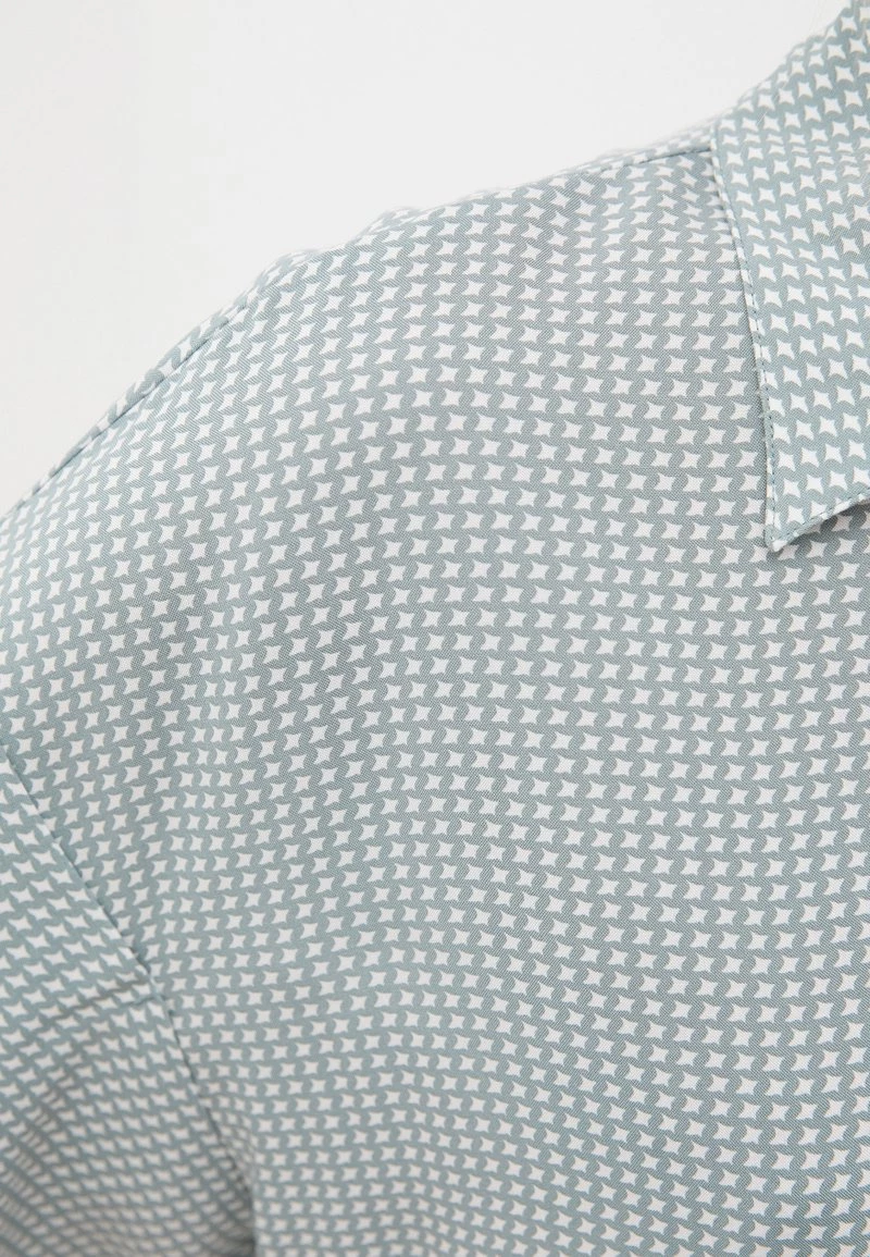 Finn Flare Hemdbluse - Green | Damen 7 Finn Flare Hemdbluse - Green | Damen – Bild 5