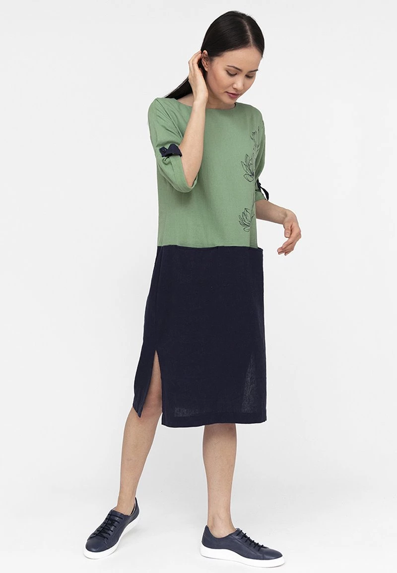 Finn Flare Damen ZWEIFARBIGEM DESIGN - Freizeitkleid - Cosmic Blue 4 Finn Flare Damen ZWEIFARBIGEM DESIGN - Freizeitkleid - Cosmic Blue – Bild 2