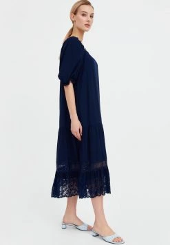 Finn Flare Damen Freizeitkleid - Dark Blue 12 Finn Flare Damen Freizeitkleid - Dark Blue -Finn Flare Verkaufsladen 29c11eafb2574501a890bbe0a622d9f1