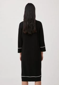 Finn Flare Damen Strickkleid - Black -Finn Flare Verkaufsladen 2cb3a6f8ea7e44d79422dd889340a164