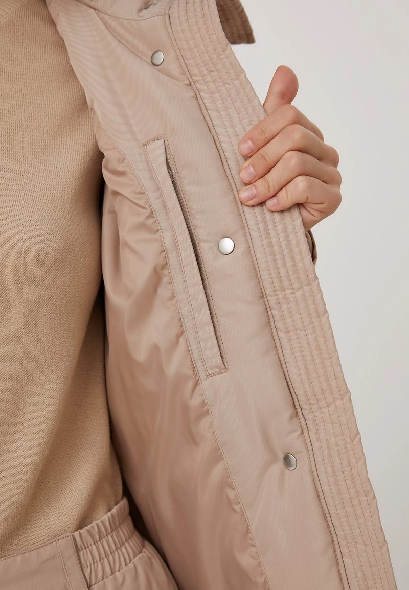 Finn Flare Damen Winterjacke - Beige 7 Finn Flare Damen Winterjacke - Beige – Bild 5