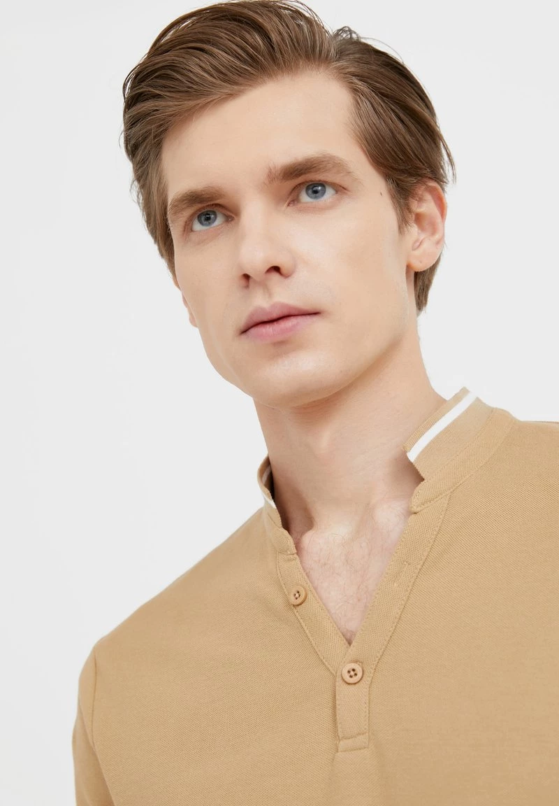 Finn Flare T-Shirt Basic - Beige | Herren 6 Finn Flare T-Shirt Basic - Beige | Herren – Bild 4