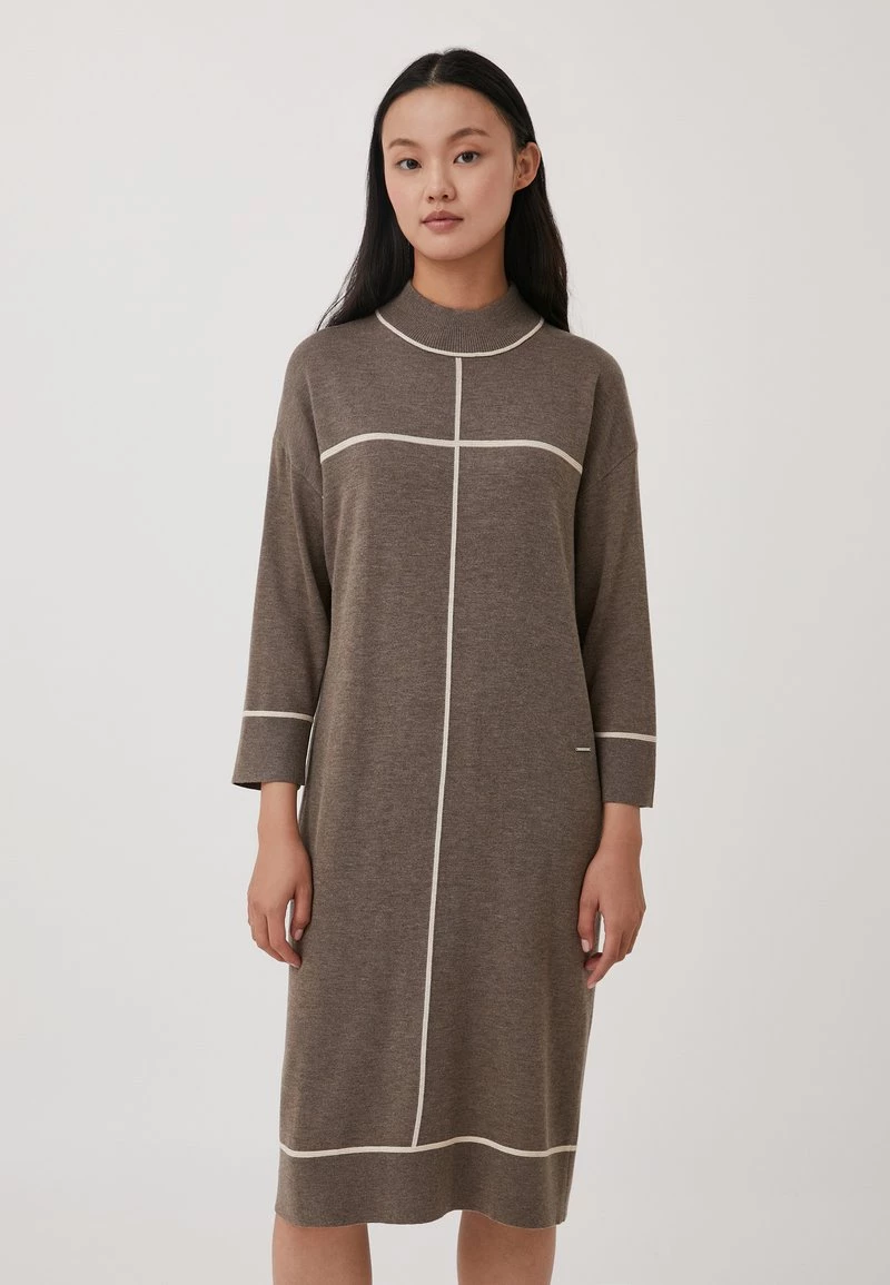 Finn Flare Strickkleid - Brown | Damen 3 Finn Flare Strickkleid - Brown | Damen