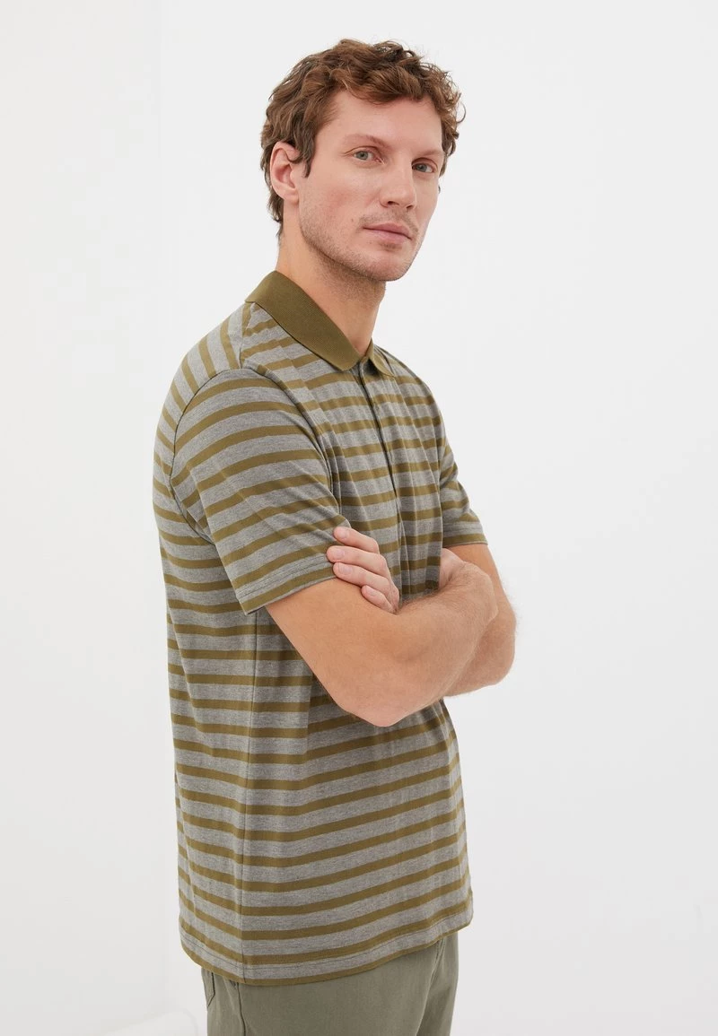 Finn Flare Poloshirt - Dark Green | Herren 7 Finn Flare Poloshirt - Dark Green | Herren – Bild 5