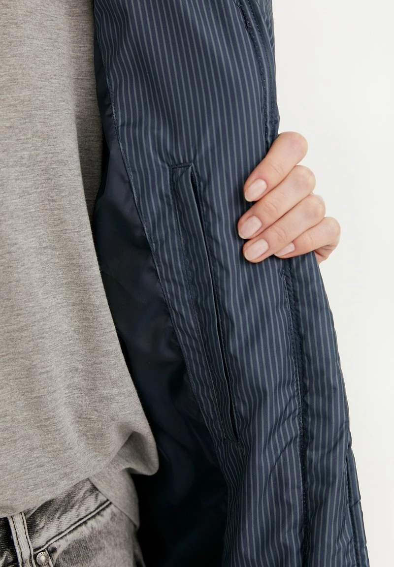 Finn Flare Damen Winterjacke - Dark Blue 7 Finn Flare Damen Winterjacke - Dark Blue – Bild 5