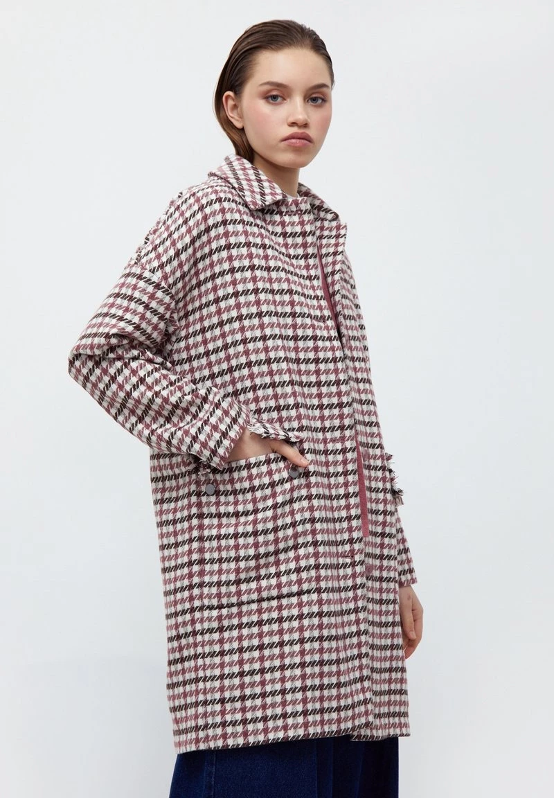 Finn Flare Klassischer Mantel - Dark Pink | Damen 6 Finn Flare Klassischer Mantel - Dark Pink | Damen – Bild 4