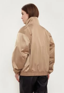 Finn Flare Damen Regenjacke / Wasserabweisende Jacke - Beige -Finn Flare Verkaufsladen 4f1a4d34c806441dbae250f6f5d7481d