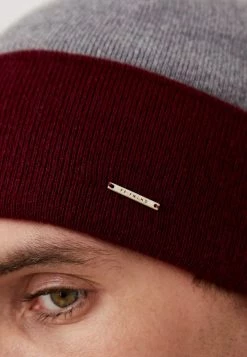 Finn Flare Mütze - Dark Red | Herren -Finn Flare Verkaufsladen 5687c70d845d4b9eb229ac7987e1a972