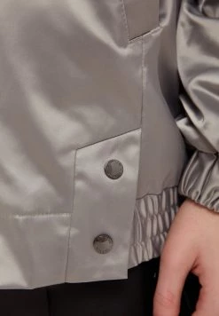 Finn Flare Regenjacke / Wasserabweisende Jacke - Light Grey | Damen 12 Finn Flare Regenjacke / Wasserabweisende Jacke - Light Grey | Damen -Finn Flare Verkaufsladen 5c8e240a8e894419b824501ed98a8ee5