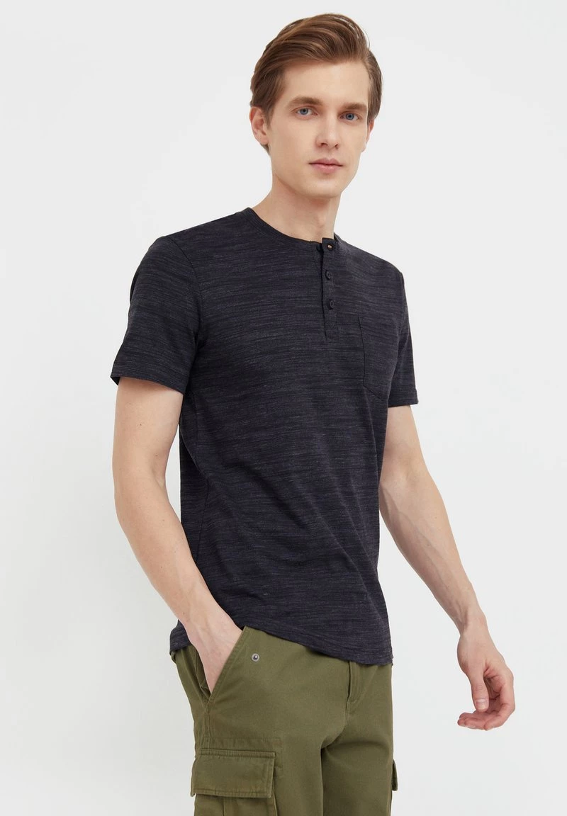 Finn Flare Herren T-Shirt Basic - Black 6 Finn Flare Herren T-Shirt Basic - Black – Bild 4