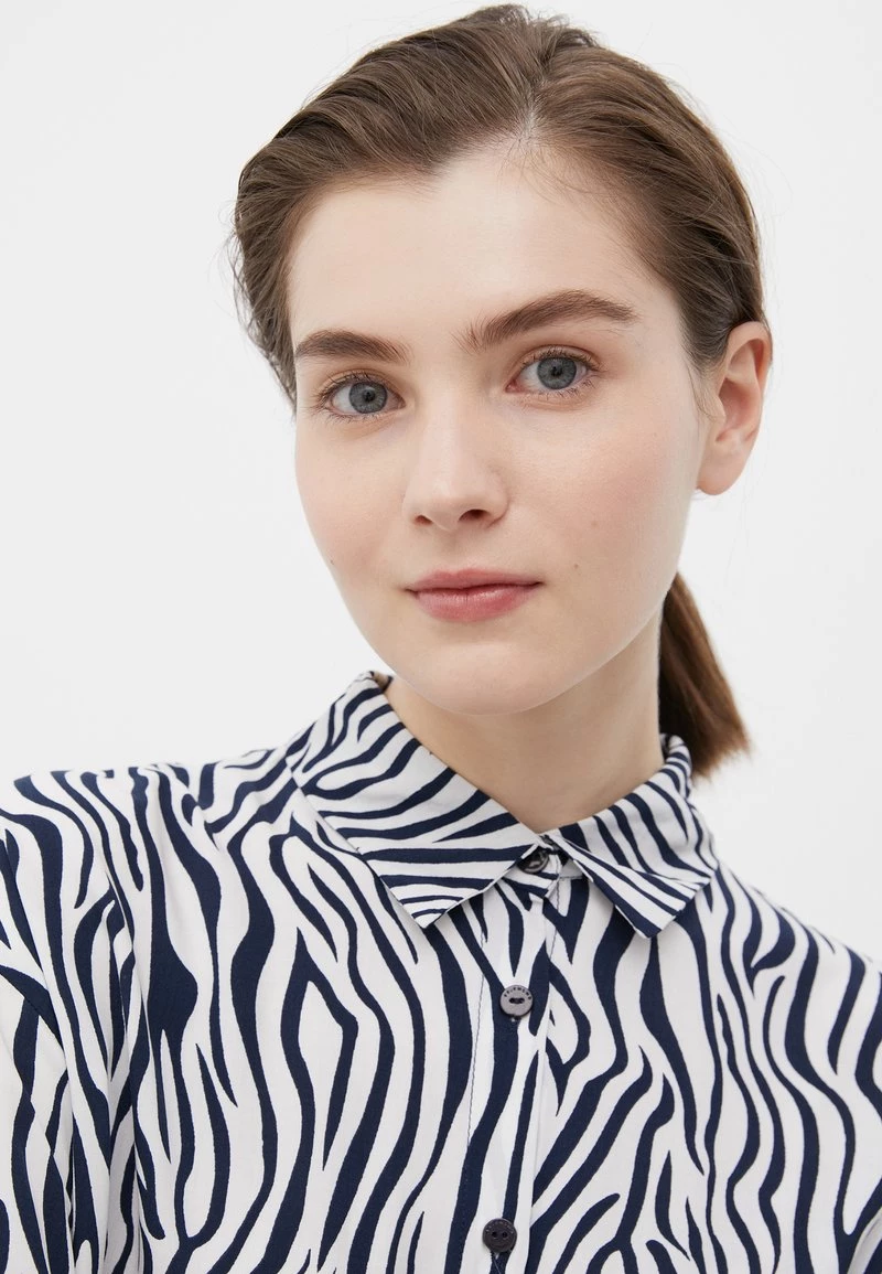 Finn Flare Damen Hemdbluse - White/blue 4 Finn Flare Damen Hemdbluse - White/blue – Bild 2