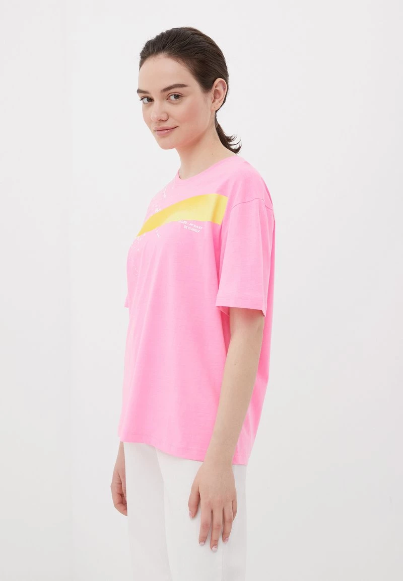 Finn Flare T-Shirt Print - Neon Pink | Damen 6 Finn Flare T-Shirt Print - Neon Pink | Damen – Bild 4