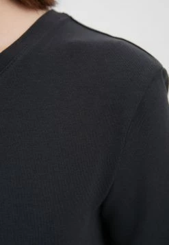 Finn Flare Damen T-Shirt Basic - Dark Grey 9 Finn Flare Damen T-Shirt Basic - Dark Grey -Finn Flare Verkaufsladen 83506fd7ffa4455fa0668e3abe7aab00