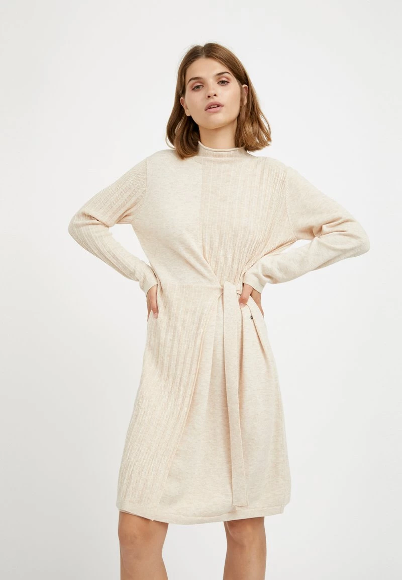 Finn Flare Strickkleid - White | Damen 3 Finn Flare Strickkleid - White | Damen