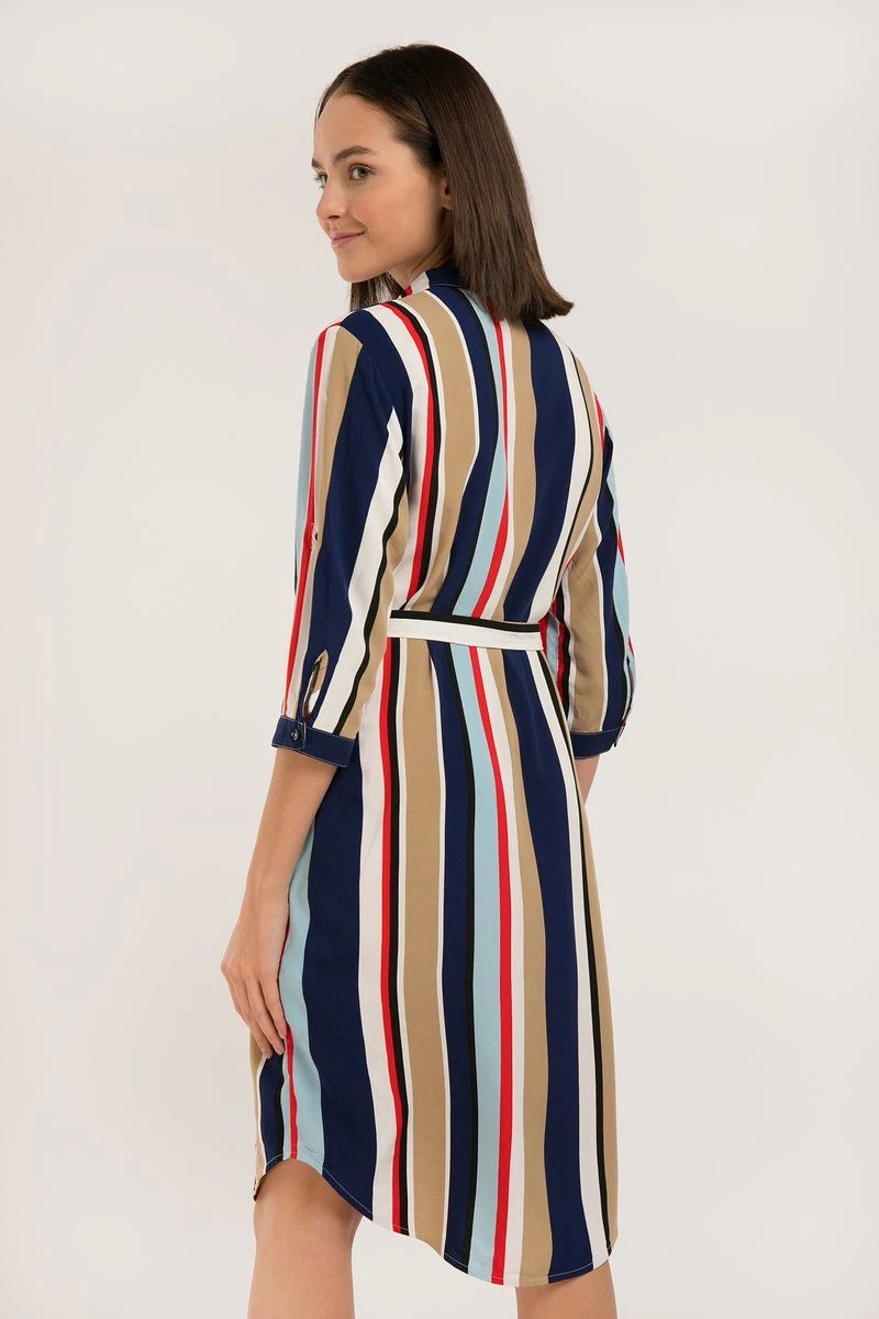 Finn Flare Damen Blusenkleid - Cosmic Blue 5 Finn Flare Damen Blusenkleid - Cosmic Blue – Bild 3