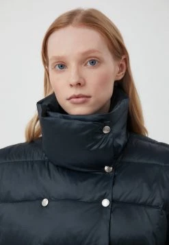 Finn Flare Damen Weste - Dark Blue -Finn Flare Verkaufsladen 98e5310eea134ad68d534c2ff37f0a6a