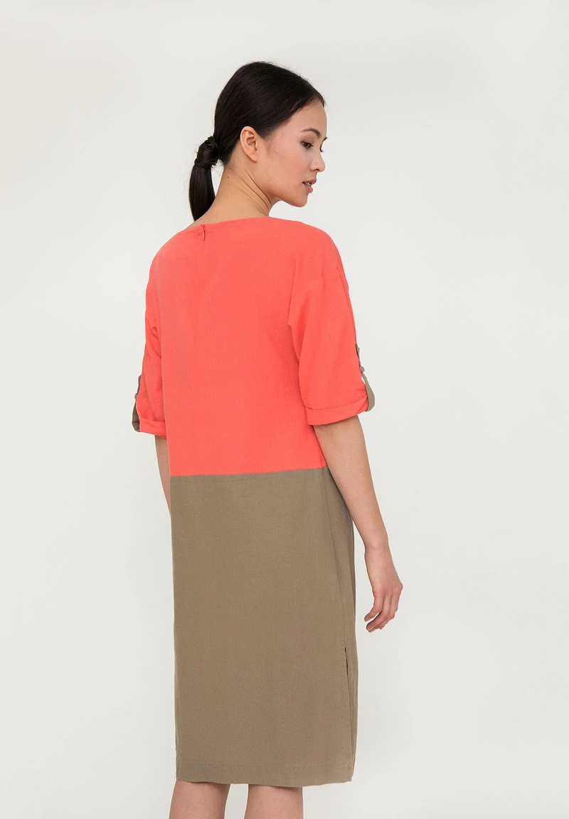 Finn Flare Damen ZWEIFARBIGEM DESIGN - Freizeitkleid - Coral 5 Finn Flare Damen ZWEIFARBIGEM DESIGN - Freizeitkleid - Coral – Bild 3