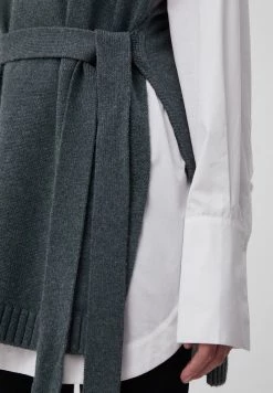 Finn Flare Damen Cape - Dark Green -Finn Flare Verkaufsladen a93d4d945a534f5c8670121ba447aa7c