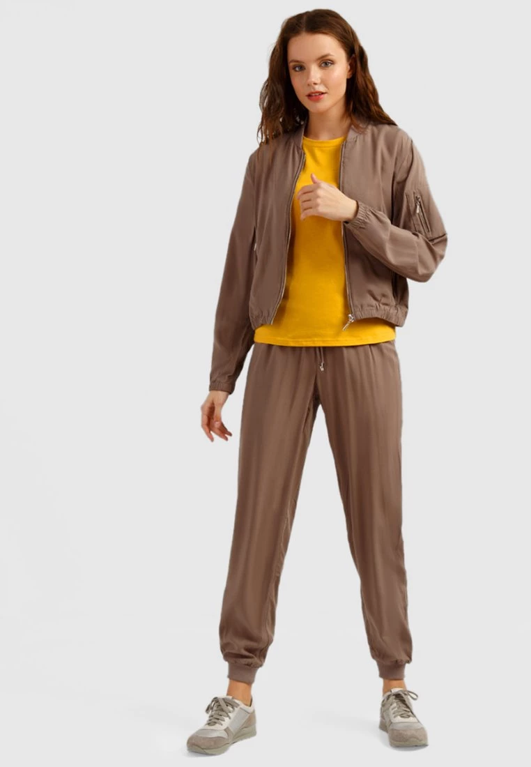 Finn Flare Damen Bomberjacke - Brown 4 Finn Flare Damen Bomberjacke - Brown – Bild 2