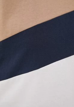 Finn Flare Poloshirt - White | Herren -Finn Flare Verkaufsladen bd35d9a556fa40fea510145e2d55a7c7