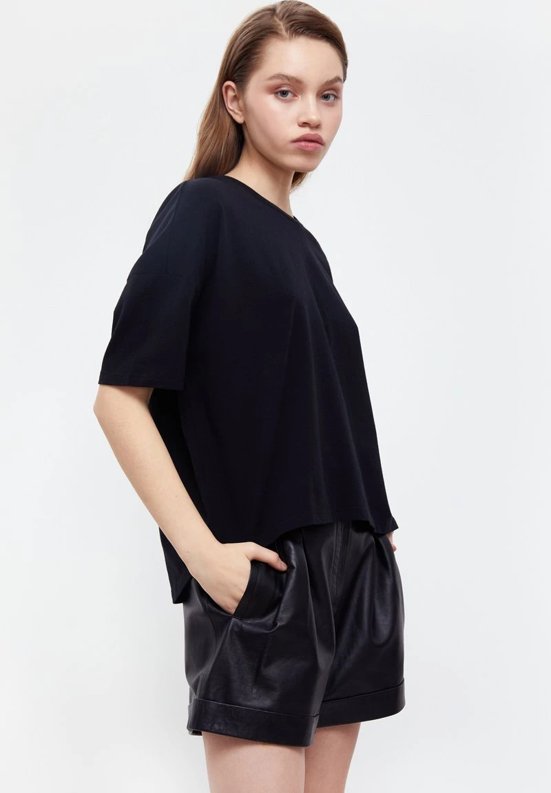 Finn Flare Damen T-Shirt Basic - Black 7 Finn Flare Damen T-Shirt Basic - Black – Bild 5