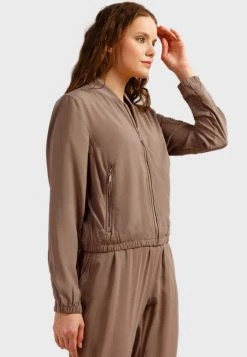 Finn Flare Damen Bomberjacke - Brown 11 Finn Flare Damen Bomberjacke - Brown -Finn Flare Verkaufsladen e17b00f0e9b14ebeacb583fec1cbedcb