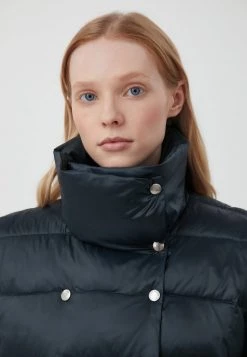 Finn Flare Damen Weste - Dark Green 15 Finn Flare Damen Weste - Dark Green -Finn Flare Verkaufsladen eb2f5ffef91e4bf09de1984a928b5aeb