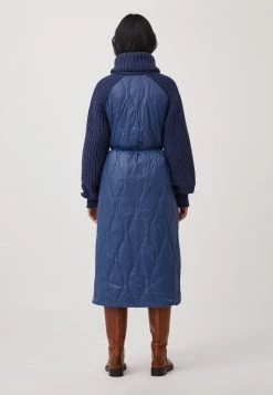 Finn Flare Damen STEPPM - Wintermantel - Dark Blue -Finn Flare Verkaufsladen eb54265e66fa47c69f585839543ec4c5