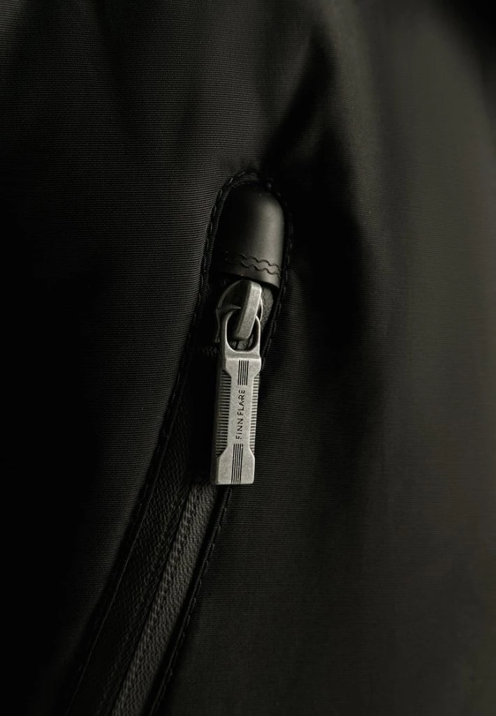 Finn Flare Herren MIT HOCHWERTIGER WATTIERUNG - Winterjacke - Black 7 Finn Flare Herren MIT HOCHWERTIGER WATTIERUNG - Winterjacke - Black – Bild 5