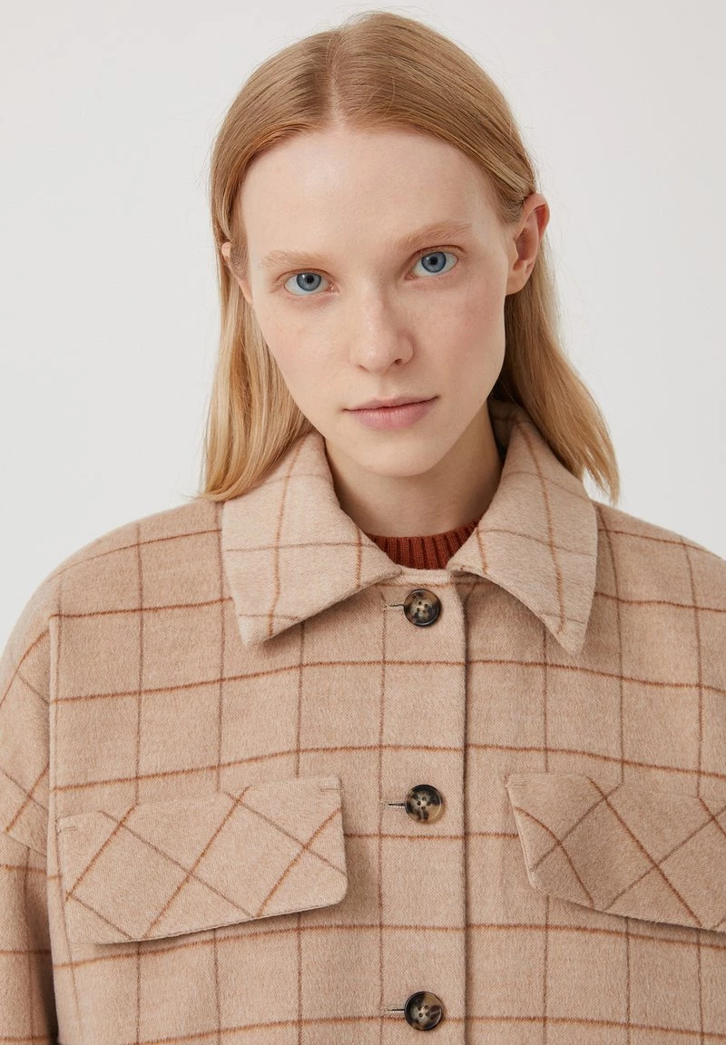 Finn Flare Kurzmantel - Beige | Damen 6 Finn Flare Kurzmantel - Beige | Damen – Bild 4